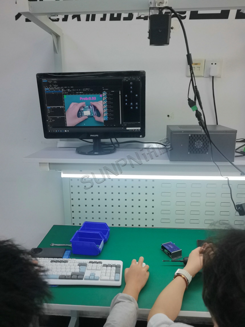 讯鹏科技:AI视觉作业防错系统-案例图 讯鹏科技:AI视觉作业防错系统-案例图